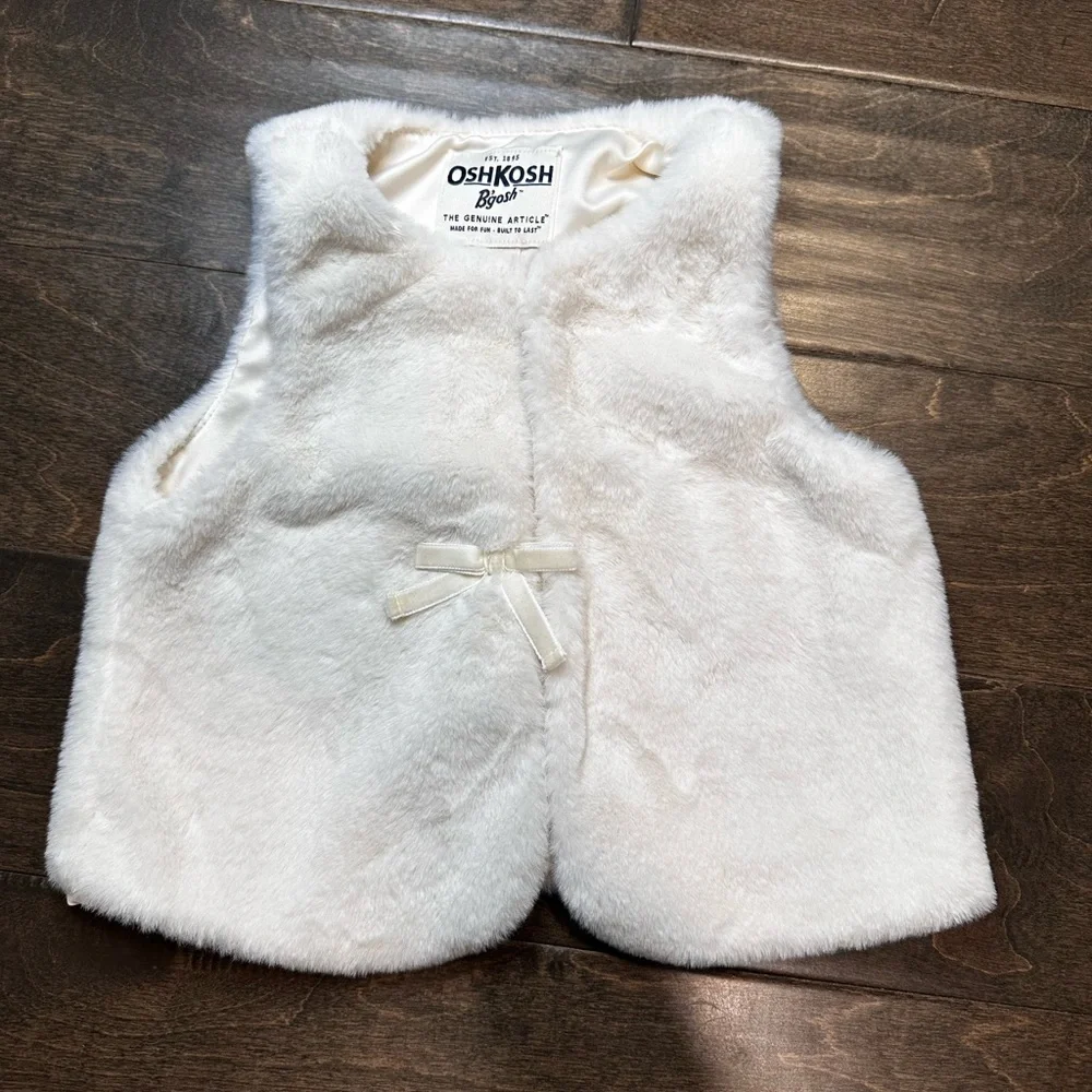 OshKosh B'gosh Faux Fur Vest Toddler Girl Size 3T